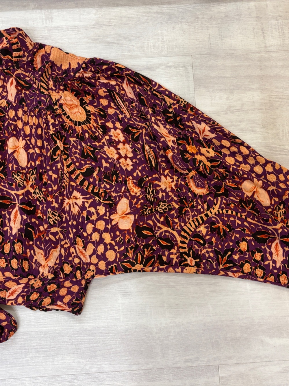Rachel Zoe Tie-Front Floral Crop Blouse - Purple & Orange Tie Front. Button up. - Picture 5 of 8